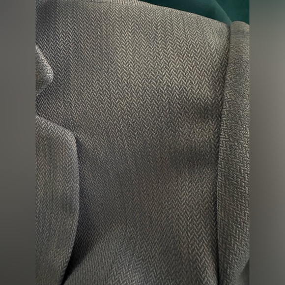 Banana Republic Women’s light blue one-button blazer w/polka dot white lining - Picture 3 of 7